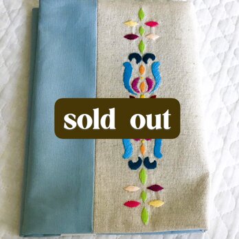 刺繍のブックカバー（単行本・ハードカバーサイズ）・スモーキーブルー