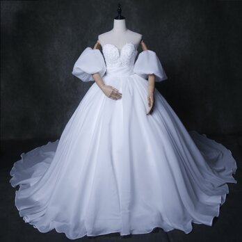 華やか ウェディングドレス オフホワイト 取り外し袖 3D立体レース刺繍 ロングトレーン 結婚式の画像