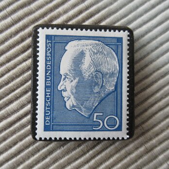 ドイツ　切手ブローチ9340の画像