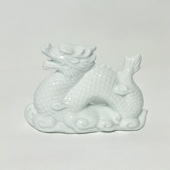 白磁の龍