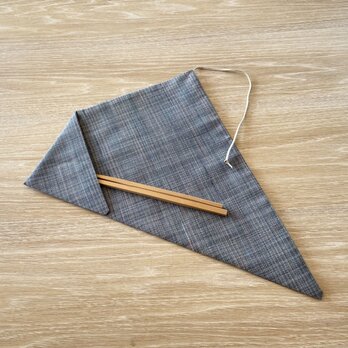 【1点もの】着物地ので作る箸袋・カトラリーホルダー -ウール着物地 灰色がかった水色のチェック模様（ヴィンテージ） P-183の画像