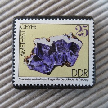 ドイツ　鉱物切手ブローチ9371の画像
