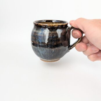 ディープブルーのマグカップ　【手仕事　民藝　和　陶器】の画像
