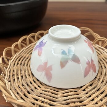 バタフライ　蝶　茶碗　小ぶり　1個の画像
