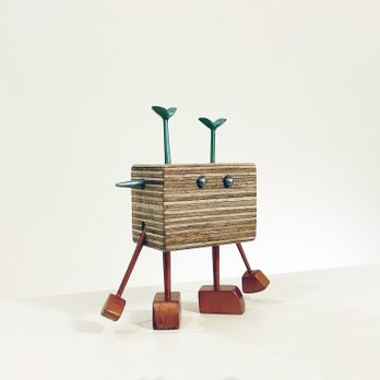 木製ロボット 「シナモン」の画像