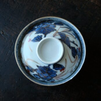 【アウトレット品】美しい青い花◆伊万里　染錦金彩蓋付碗　antiques 骨董品　丁寧な暮らし　江戸期の画像