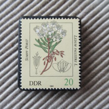 ドイツ　植物切手ブローチ9420の画像