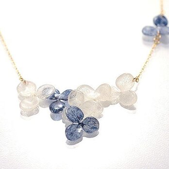 アジサイ【藍染】バイカラーのネックレス 14Kgf
