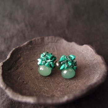 【天然石刺繍／ピアス】Malachite × Aventurine × Serpentineの画像
