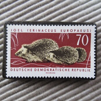 ドイツ　ハリネズミ切手ブローチ9478の画像
