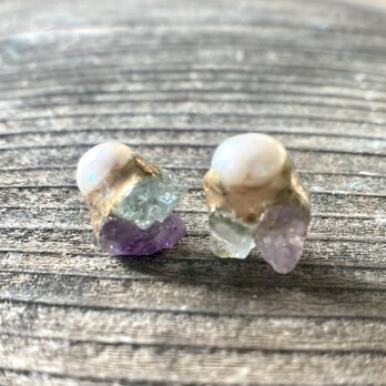 Raw Amethyst &Aquamarine S　原石の金継ぎピアス☆アメジスト＆アクアマリン＆パール☆チタンポストの画像