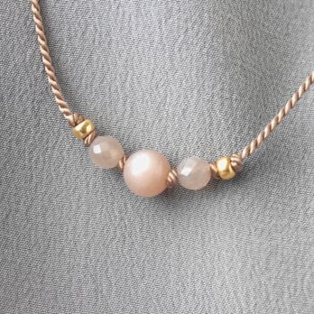 Petite Short Necklace（オレンジムーンストーン）