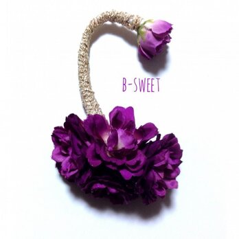お花のイヤーフックA(紫)右耳用の画像