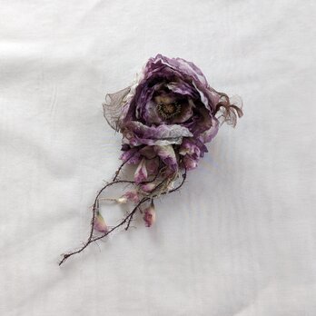 布花ちりちり花びらのバラコサージュ（紫）（大）/ 00095の画像