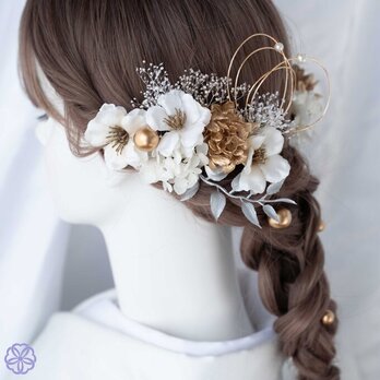 白×金　林檎の花の髪かざり　成人式　卒業式　結婚式　振袖　着物　和装　ヘアアクセサリーの画像