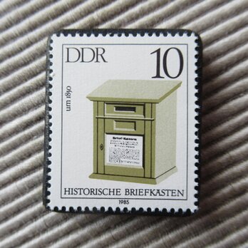 ドイツ　切手ブローチ9511の画像