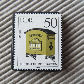 ドイツ　切手ブローチ9514の画像