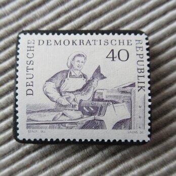 ドイツ　切手ブローチ9521の画像