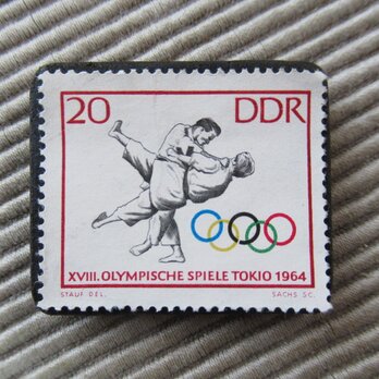 東ドイツ　東京オリピック切手ブローチ9537の画像