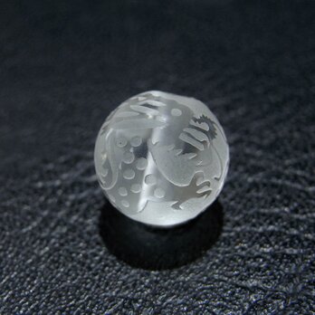 [beads177] サンドブラスト・ビーズ・水晶（龍）10mm 3個の画像