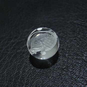 [beads222] 手彫りビーズ・水晶（鯉2匹）12mm 1個の画像