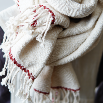 organic cotton shawl_handwoven/ white and redの画像