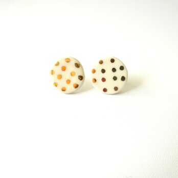 金彩dot round pierce／earring（白）の画像