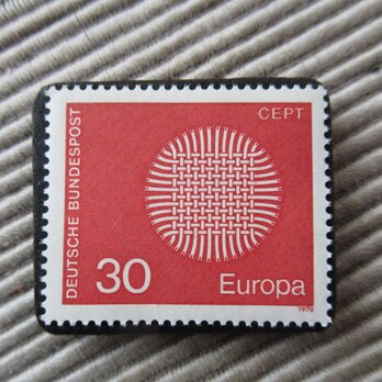 東ドイツ　切手ブローチ9552の画像