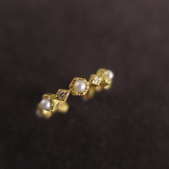 K18 Seed pearl daiamond　Ear cuffの画像