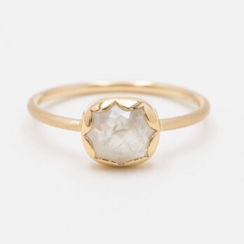 Magnolia Petal Diamond Ringの画像