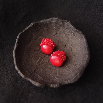 【天然石刺繍／ピアス】Red Coral Earrings・Symmetry／レッドコーラルの画像