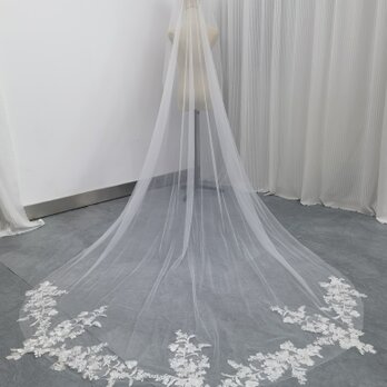 ロングベール 流れる透け花レース 披露宴/結婚式 ウェディングドレス 色直しの画像