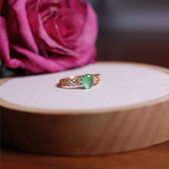 24-17 受注製作 k18金 天然 氷種 アップルグリーン ミャンマー産 本翡翠 リング 指輪 天然ダイヤモンドの画像