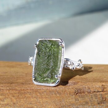 モルダバイト リング / Moldavite Ring []の画像