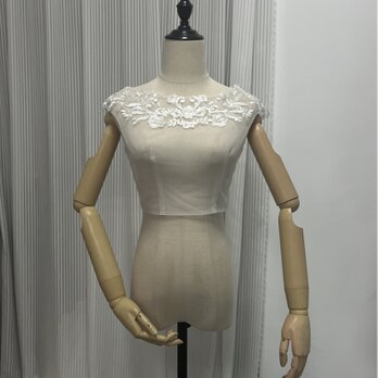 ボレロ 枝花刺繍 ノースリーブ くるみボタン 可愛い ウェディングドレスの画像