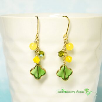 クローバーピアス＊YellowGreenの画像