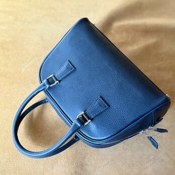 高級イタリアンレザー使用　ボストンバッグ ネイビー