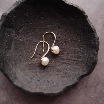 Baby Spoon Pearl Earrings【gold】ベビースプーン パールピアス（White）の画像