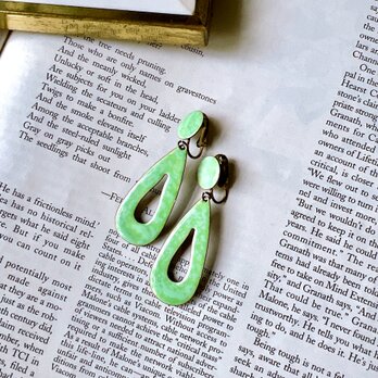 U.S.A. 1960〜70s Copper mint green enamel dangle clip on earringsの画像
