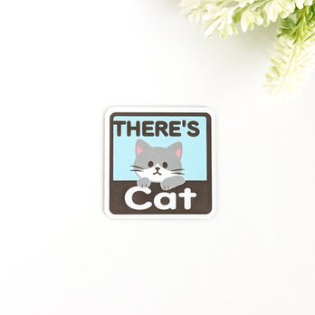 ４.５×４.５cm【＊グレーハチワレ猫＊THERE'S CAT（猫が居ます） マグネットステッカー】車 通院 玄関 ドア ポストの画像