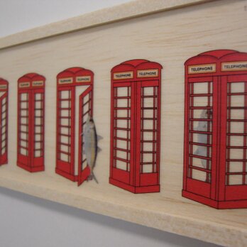 Fish and Red phone boxの画像