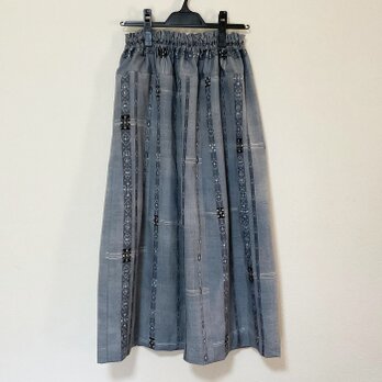 着物リメイク Ｖ  ギャザースカート  シルク 古布正絹 着物スカートの画像