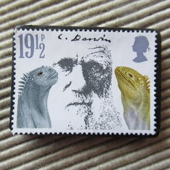 イギリス　ダウイン切手ブローチ 9586の画像