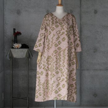 絹のワンピース/フリーサイズ　 kimono　着物リメイクの画像