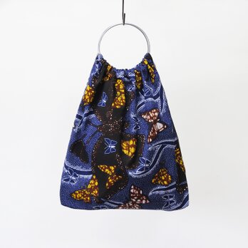 アフリカ布のリングハンドルバッグ（ バタフライ・蝶 ）大人可愛い お洒落の画像