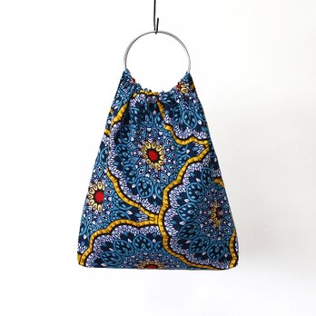アフリカ布のリングハンドルバッグ（ アラベスク ）大人可愛い お洒落の画像