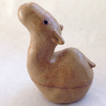 陶のハコ「月想うラクダ」