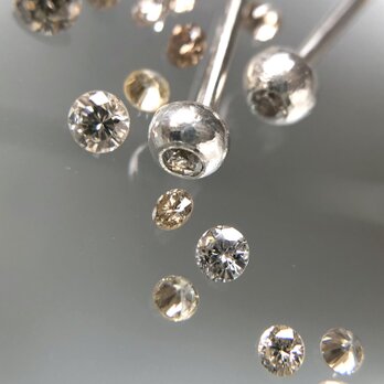 Tiny diamond stud earinngs シンプルスタッドピアス　ダイアモンド　SV925/950の画像