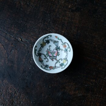 白にカラフルな花と蝶々◆中国景徳鎮　色絵豆皿　器　チャイナレトロ　シノワズリ　中華・台湾料理の画像