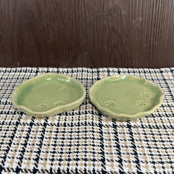 陶器 小皿　薄緑 トンボ印 ２枚組【240416】の画像